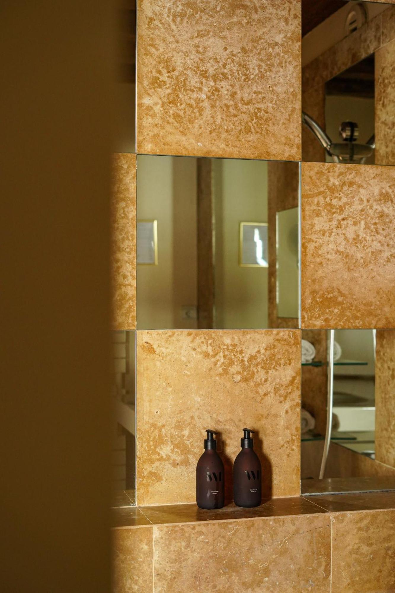 L'Absinthe Hotel أونفلور المظهر الخارجي الصورة
